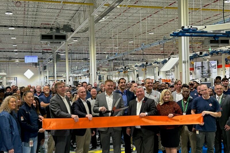 <strong>Navistar lance la production de son groupe motopropulseur intégré S13</strong> article image