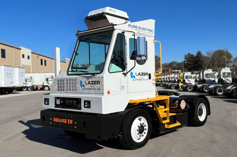 <strong>Orange EV célèbre la production de 1000 tracteurs de manœuvre électriques</strong> article image