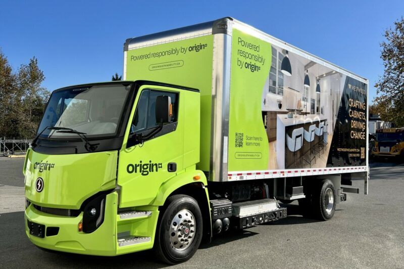 <strong>Une entreprise de livraison d'Okanagan se dote d'un camion électrique Lion</strong> article image