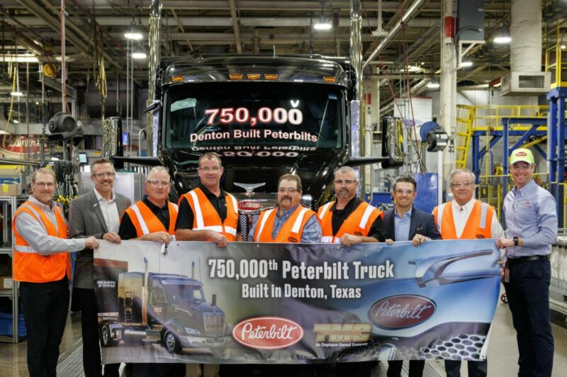 <strong>Peterbilt franchit le cap des 750 000 camions à l'usine de Denton</strong> article image