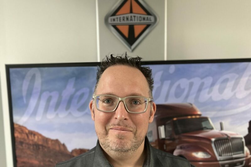 François-Xavier Bilodeau-Fiset nommé directeur des ventes de la division Navistar chez Centre du camion Beaudoin. article image