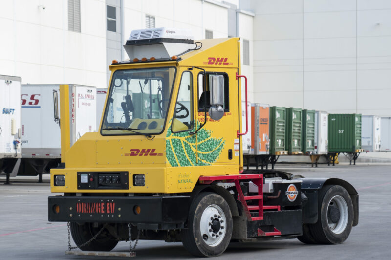 <strong>Les tracteurs de manœuvres électriques de DHL plus endurants que leurs équivalents diesel</strong> article image