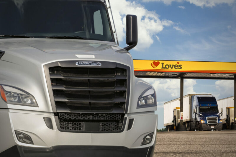 <strong>Le Freightliner ExpressPoint de Love’s commence ses activités</strong> article image