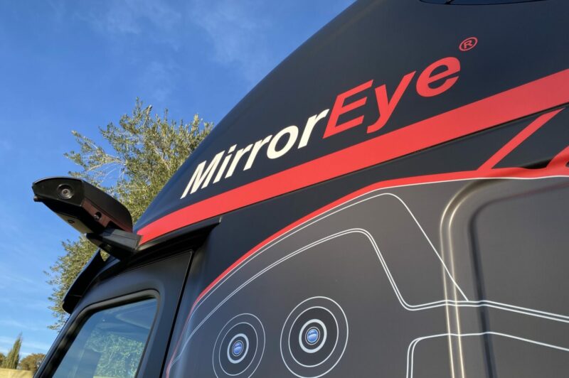 <strong>Le fabricant du MirrorEye est convaincu que l'exemption touchant les rétroviseurs se poursuivra</strong> article image