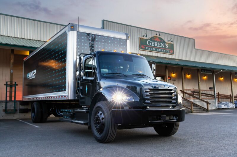 <strong>Rappel de Freightliner électriques – Phares de jour</strong> article image