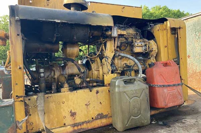 Tué par un compresseur d’air défectueux alors qu’il décapait une remorque au jet de sable article image