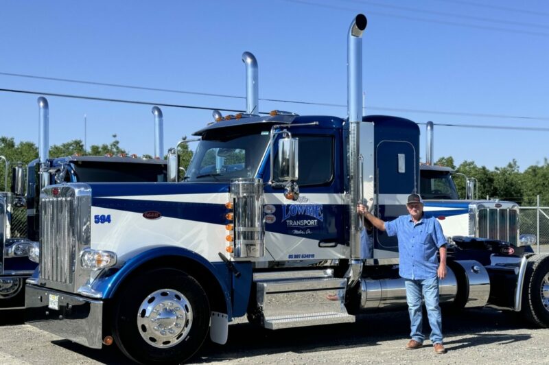 Peterbilt livre le 1000e Model 589 article image