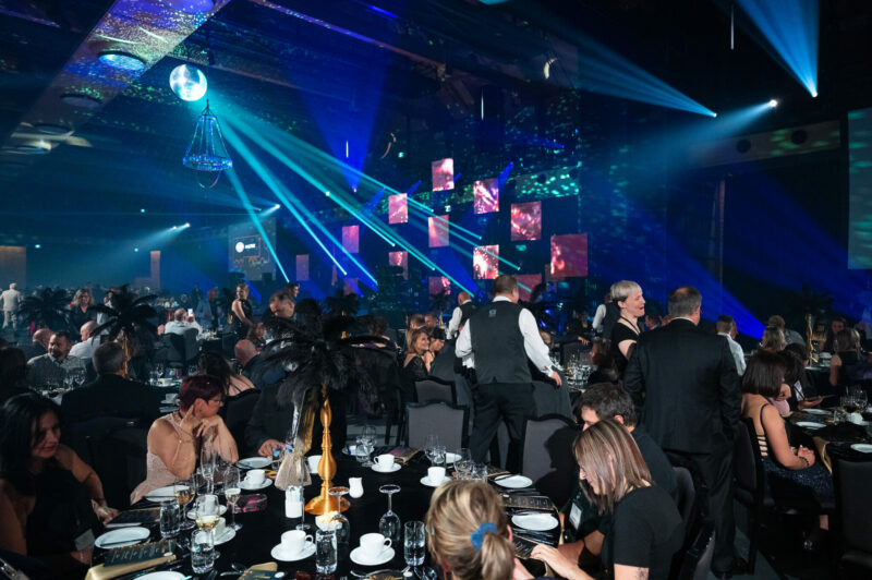 Plus de 500 convives soulignent les 50 ans de Macpek lors d'un grand bal article image