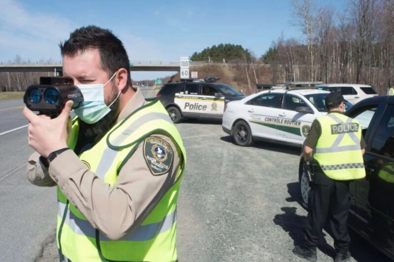 Blitz de sécurité sur la 50 : plus de 25 camionneurs interceptés, dont l’un écope d’une amende de 500 $ pour excès de vitesse article image