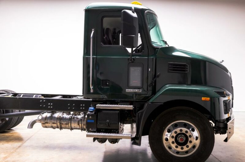 Mack Trucks rafraîchit la série MD avec de nouvelles caractéristiques orientées vers le conducteur article image