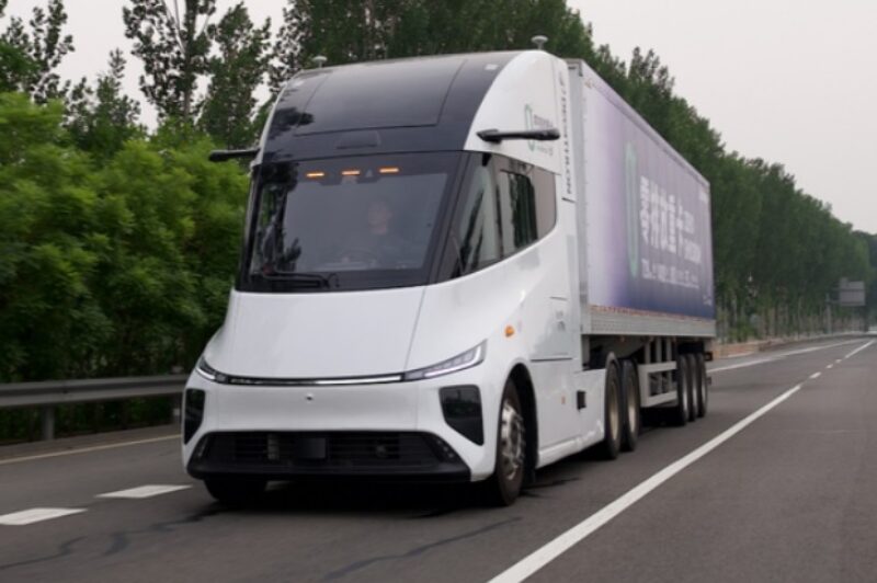 Camions électriques étrangers : Écocamionnage du Québec moins sévère qu’Ottawa pour l’aide financière article image