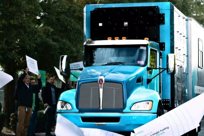 Accelera établit le record mondial Guinness du plus long trajet effectué par un camion fonctionnant à l'hydrogène article image