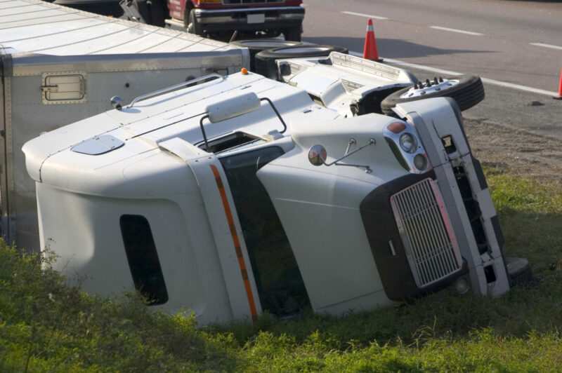 Il est temps d’exiger une commission d’enquête sur l’industrie du camionnage article image