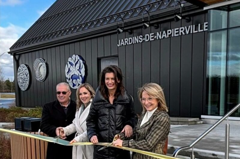 La nouvelle halte routière de Lacolle compte 16 places de stationnement pour camions article image