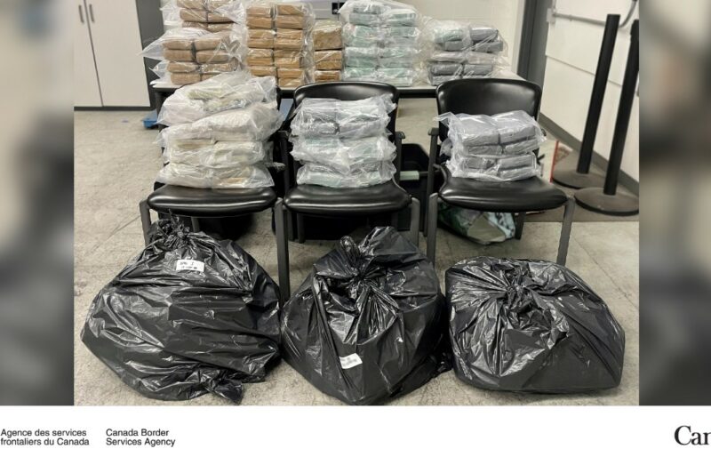 Un camionneur américain a tenté d’introduire 400 livres de cocaïne au Canada article image