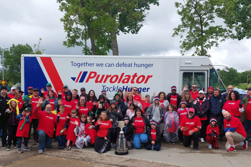 Purolator a livré 2,4 millions de livres de nourriture aux banques alimentaires du pays en 2024 article image