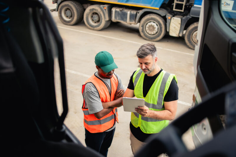 Perspectives 2025 du secteur du transport | HUB International article image