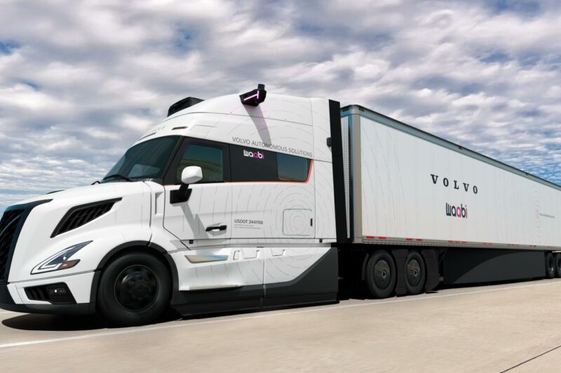 Volvo Autonomous Solutions fait appel à Waabi pour la création d'un conducteur virtuel article image
