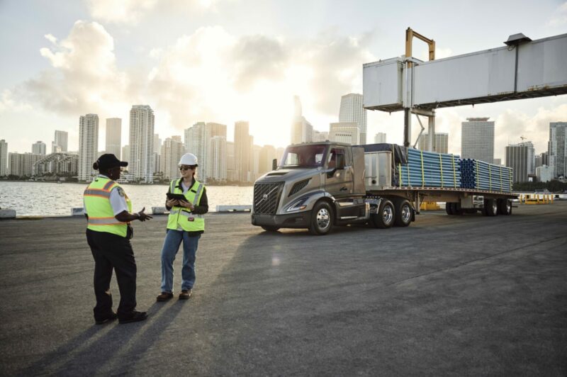 Volvo présente son tout nouveau camion de transport régional, le VNR article image