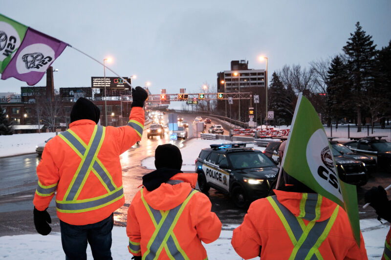 Manif en appui aux chauffeurs en lock-out de Béton Provincial article image