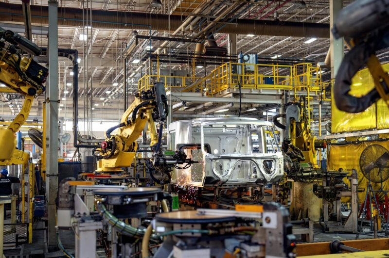 L’incertitude tarifaire et réglementaire fait plonger les commandes de camions article image