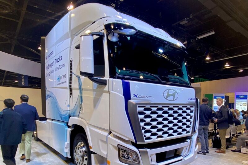 Hyundai présente le camion lourd de classe 8 Xcient à l’hydrogène article image