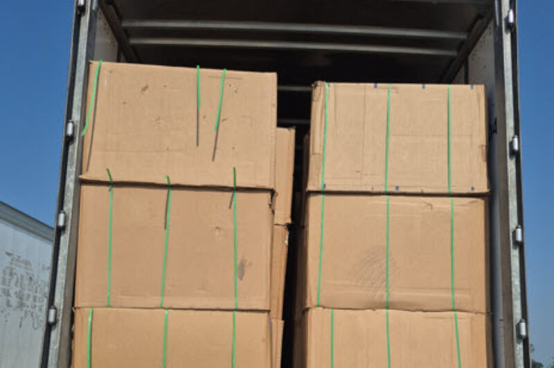 La police arrête un camionneur transportant du tabac de contrebande d'une valeur de plusieurs millions $ article image