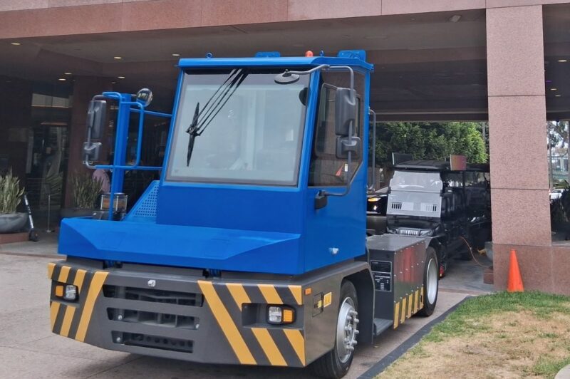 ZM Trucks lance un tracteur de manœuvre électrique article image