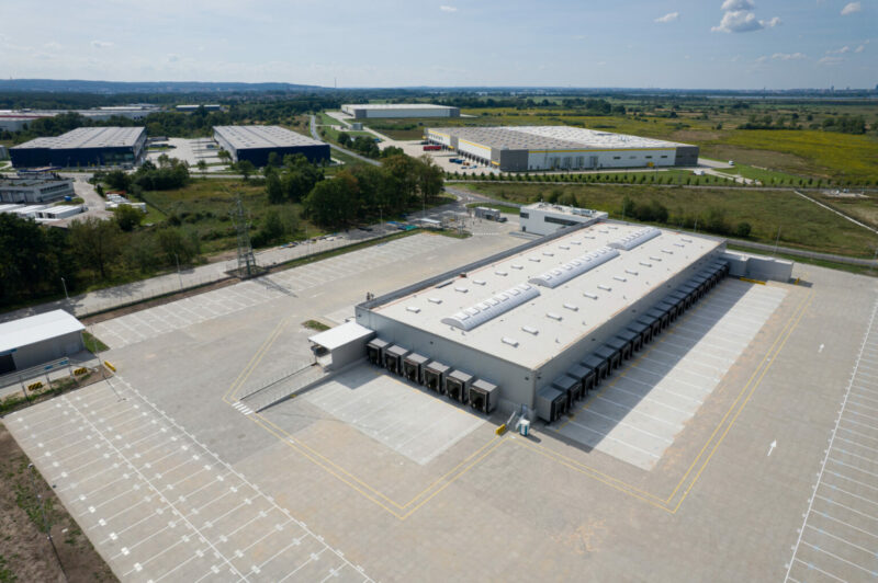 Les incertitudes économiques donnent aux acheteurs de biens immobiliers du secteur du camionnage un effet de levier qui n'a que trop tardé article image
