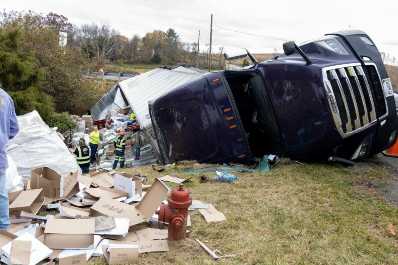 Les causes scientifiques des renversements de camions et comment les prévenir article image
