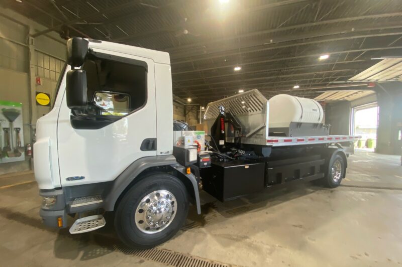 Victoriaville dévoile un camion municipal multifonctionnel 100 % électrique article image