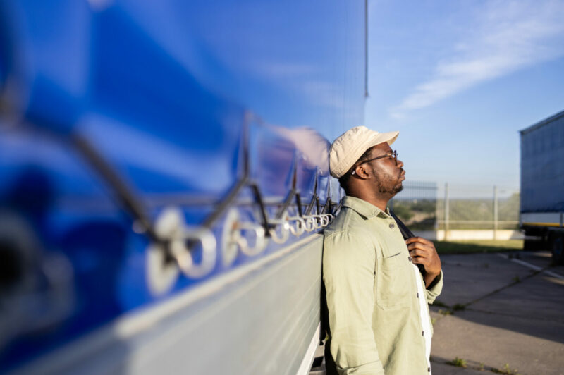 Le MTO suspend des permis de camionneurs après avoir découvert des formations frauduleuses article image