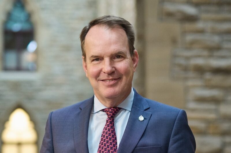 Nouveau ministre canadien des Transports, investissements portuaires et ferroviaires pour commercer avec le Mexique article image