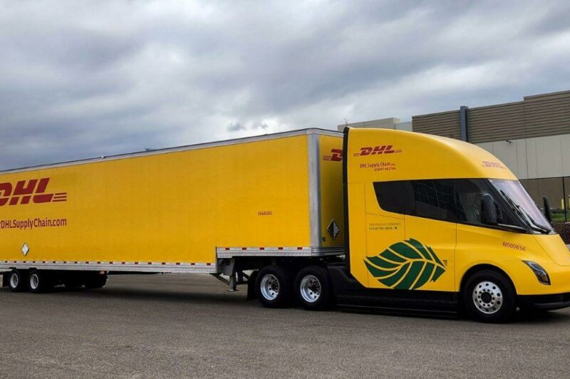 DHL prend livraison de son premier Tesla électrique article image