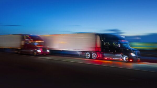 course-de-camions-vitesse-credit-iStock alternate text for this image