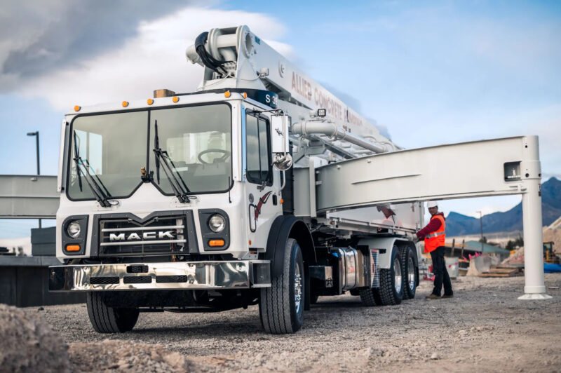 Rappel de 103 Mack TerraPro – Risque de mouvement impromptu article image