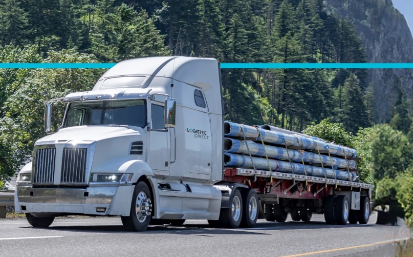 Camion de Logistec sur route