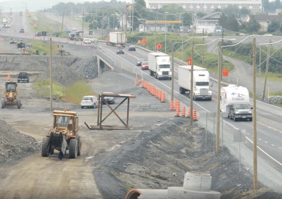 Chantier de l’élargissement de la route 185 en autoroute 185