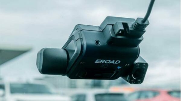 EROAD-Clarity-Dashcam-800×532-c-default (1) alternate text for this image