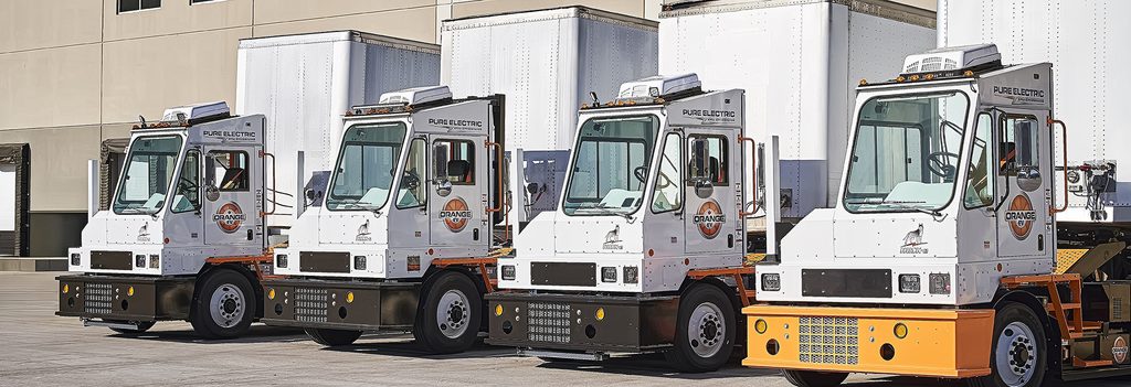 Rangée de tracteurs de manœuvre Orange EV