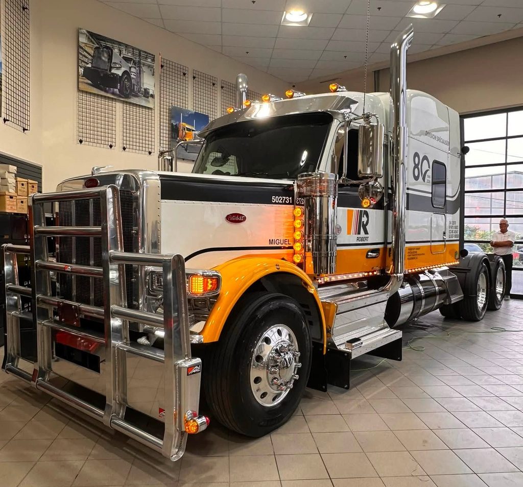 Beauty shot du camion de Miguel Vachon